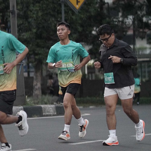 Race photo from BAUR RUN 2025