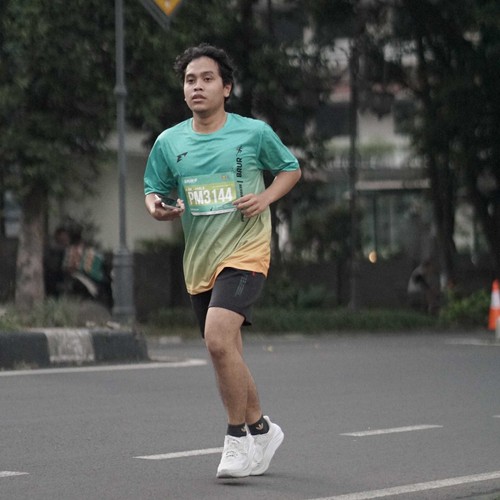 Race photo from BAUR RUN 2025