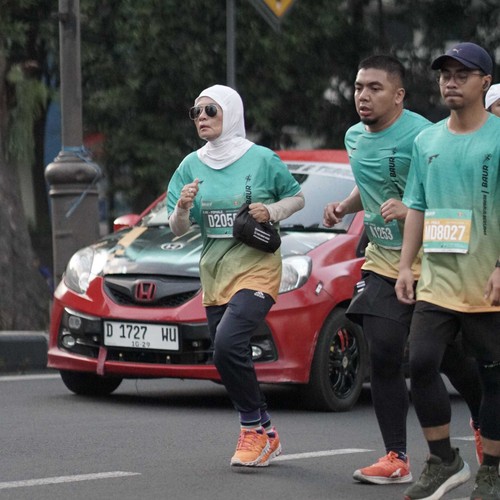 Race photo from BAUR RUN 2025