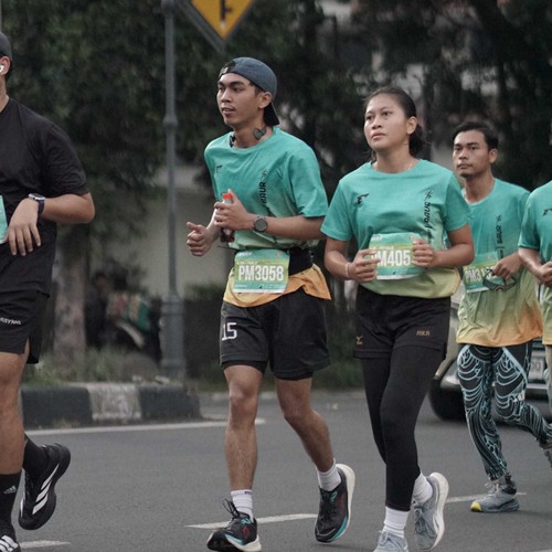 Race photo from BAUR RUN 2025