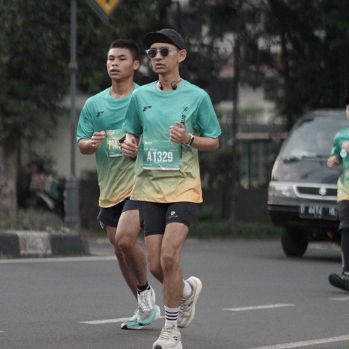 Race photo from BAUR RUN 2025
