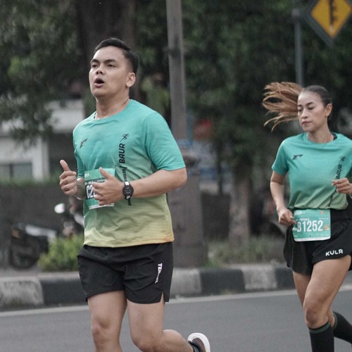Race photo from BAUR RUN 2025
