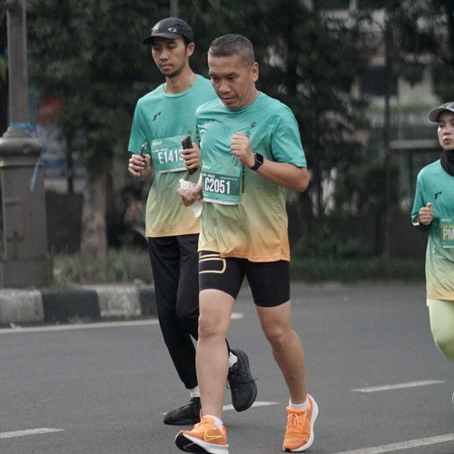 Race photo from BAUR RUN 2025