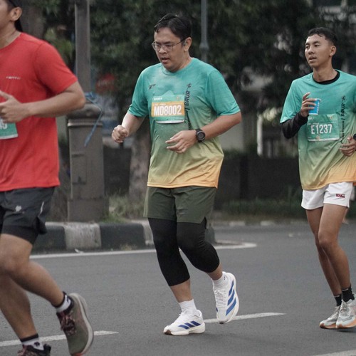 Race photo from BAUR RUN 2025