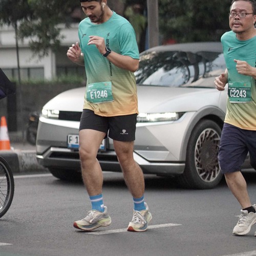 Race photo from BAUR RUN 2025