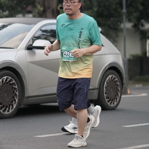 Race photo from BAUR RUN 2025