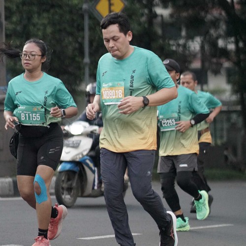 Race photo from BAUR RUN 2025