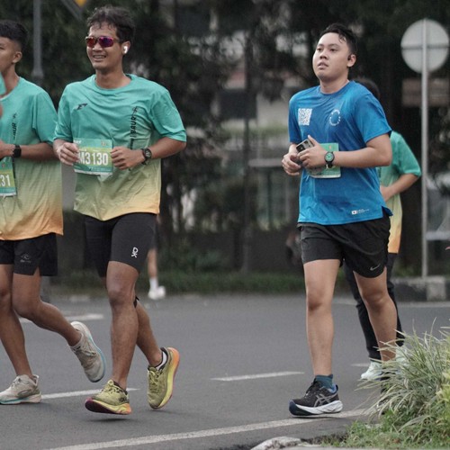 Race photo from BAUR RUN 2025