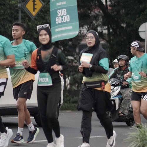 Race photo from BAUR RUN 2025