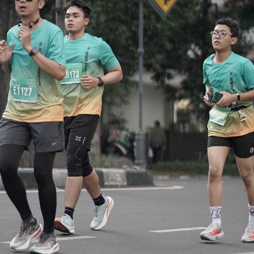 Race photo from BAUR RUN 2025
