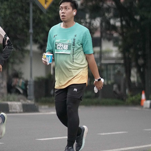 Race photo from BAUR RUN 2025