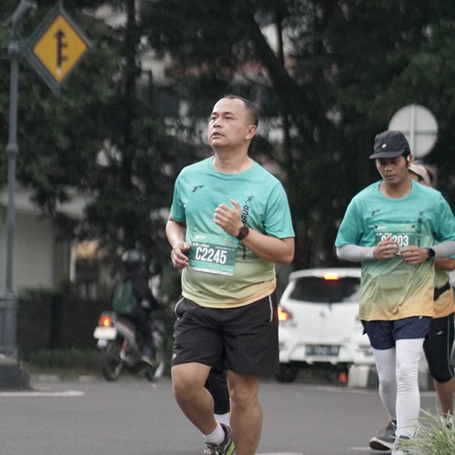 Race photo from BAUR RUN 2025