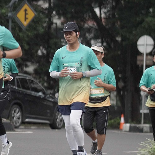Race photo from BAUR RUN 2025