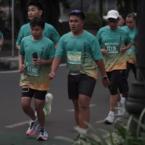 Race photo from BAUR RUN 2025