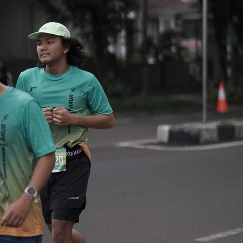 Race photo from BAUR RUN 2025