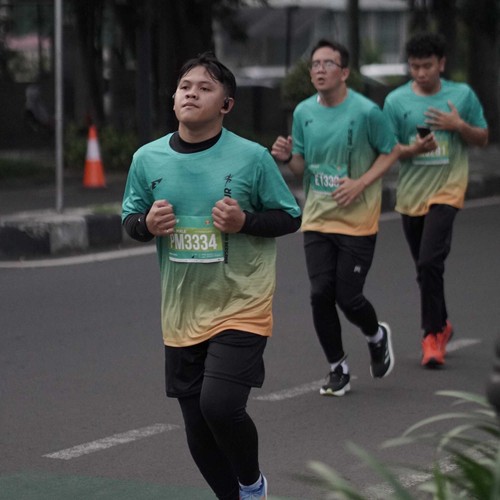 Race photo from BAUR RUN 2025