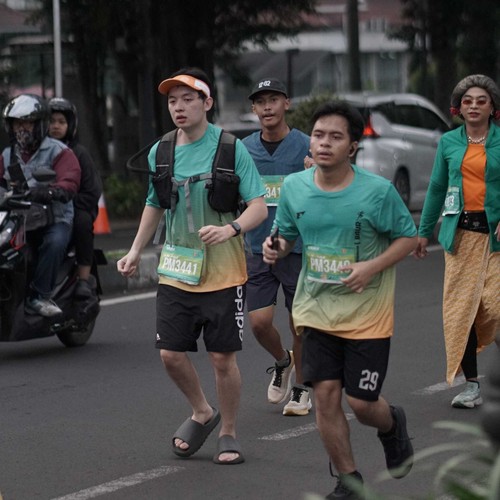 Race photo from BAUR RUN 2025