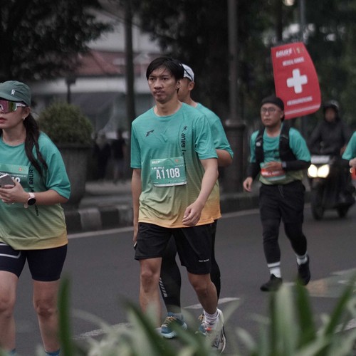 Race photo from BAUR RUN 2025