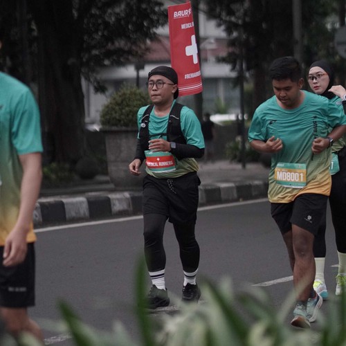 Race photo from BAUR RUN 2025