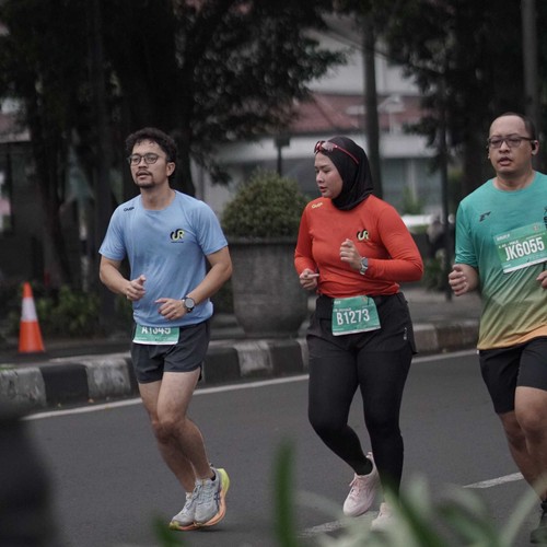 Race photo from BAUR RUN 2025