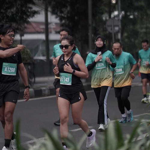 Race photo from BAUR RUN 2025