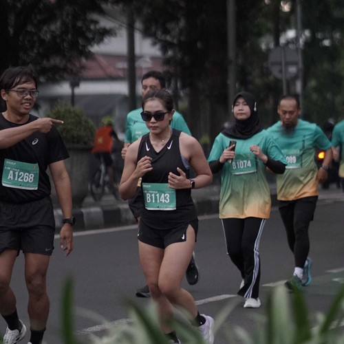 Race photo from BAUR RUN 2025