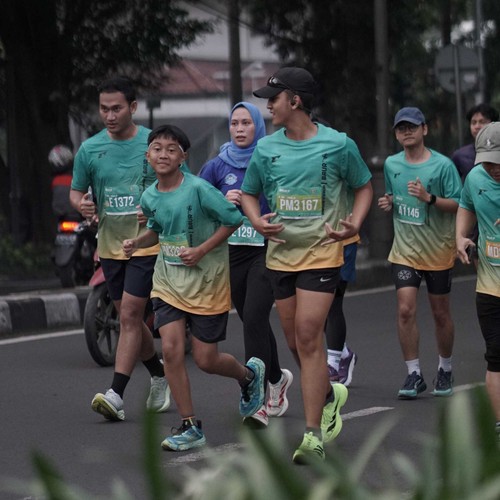 Race photo from BAUR RUN 2025