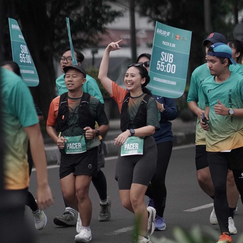 Race photo from BAUR RUN 2025