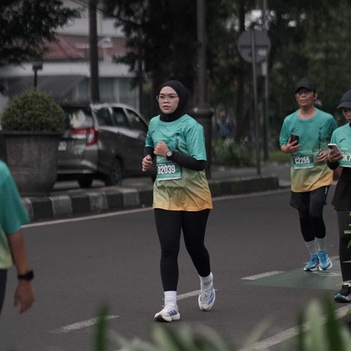 Race photo from BAUR RUN 2025