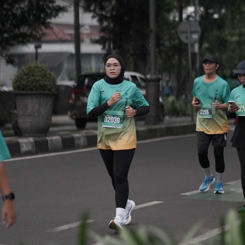 Race photo from BAUR RUN 2025
