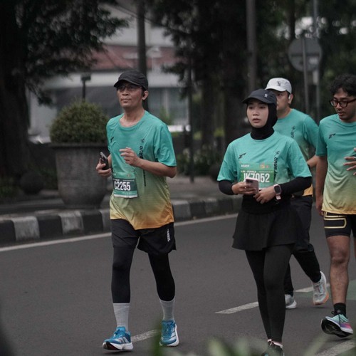 Race photo from BAUR RUN 2025
