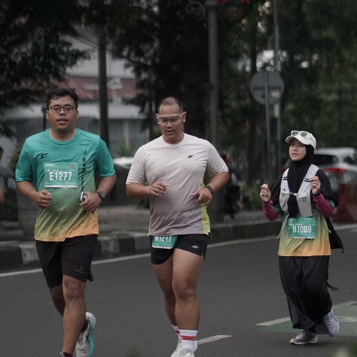 Race photo from BAUR RUN 2025