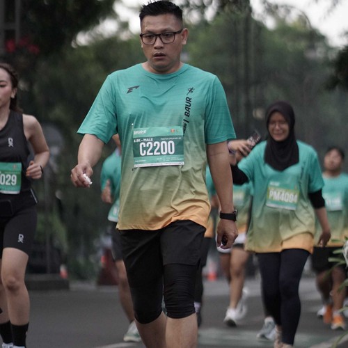 Race photo from BAUR RUN 2025