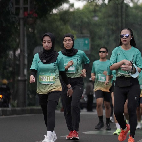 Race photo from BAUR RUN 2025