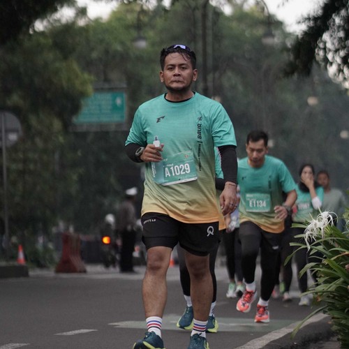 Race photo from BAUR RUN 2025