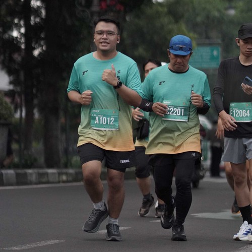 Race photo from BAUR RUN 2025