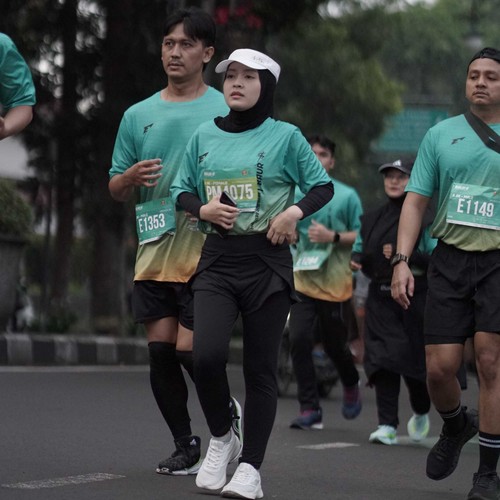 Race photo from BAUR RUN 2025