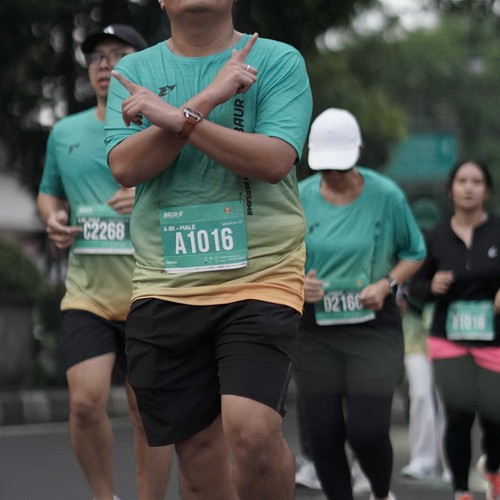 Race photo from BAUR RUN 2025