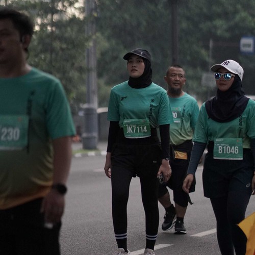 Race photo from BAUR RUN 2025