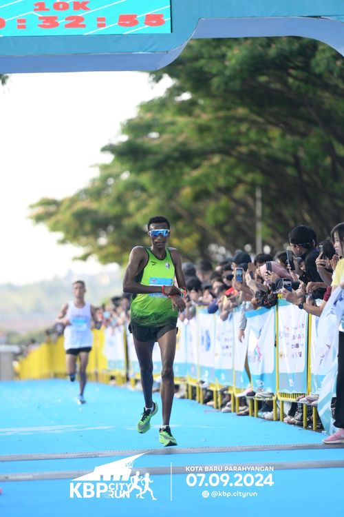 Race photo from KBP City Run 2024