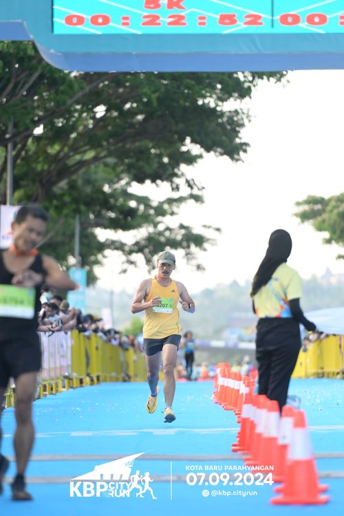 Race photo from KBP City Run 2024