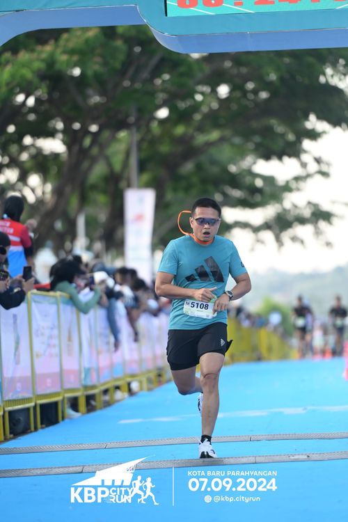 Race photo from KBP City Run 2024