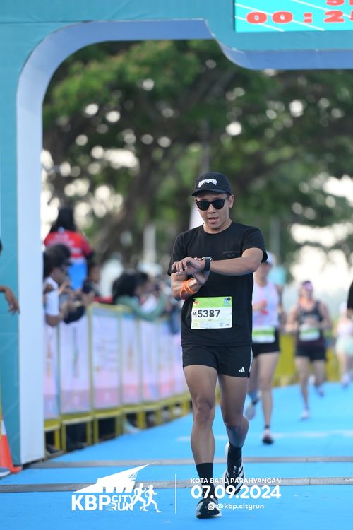 Race photo from KBP City Run 2024
