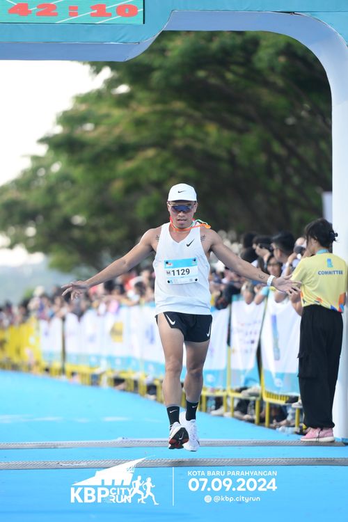 Race photo from KBP City Run 2024