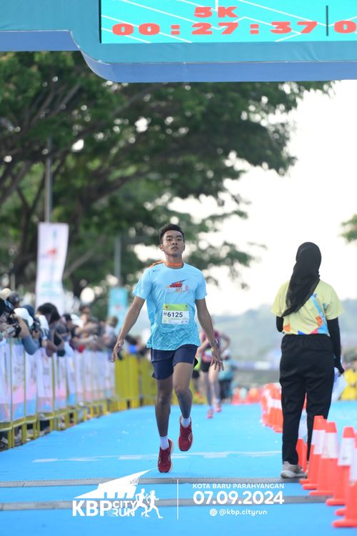 Race photo from KBP City Run 2024