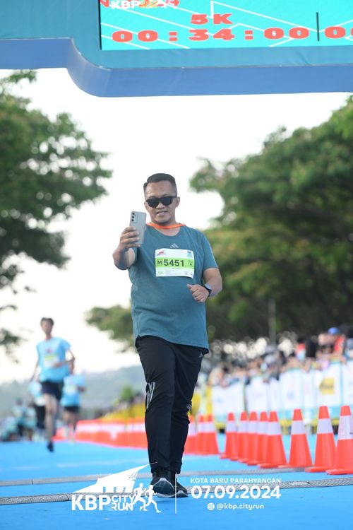 Race photo from KBP City Run 2024