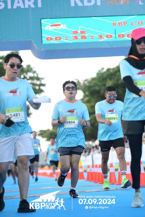 Race photo from KBP City Run 2024