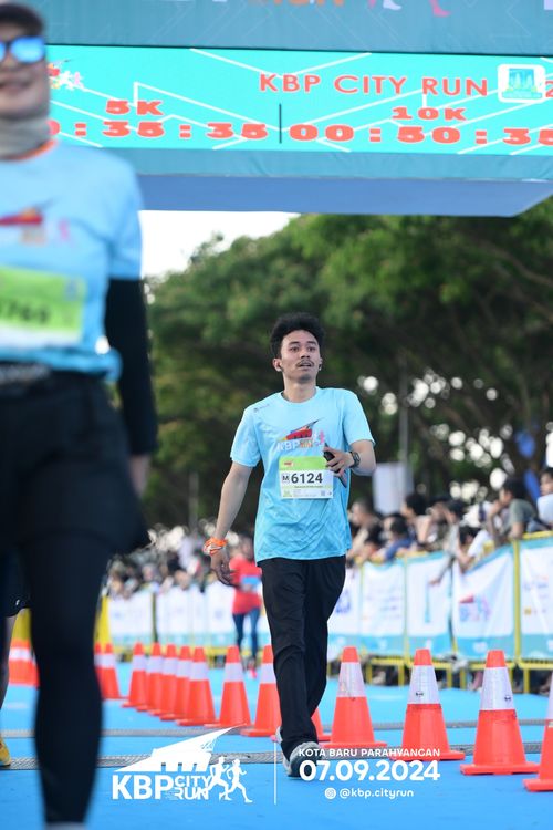 Race photo from KBP City Run 2024