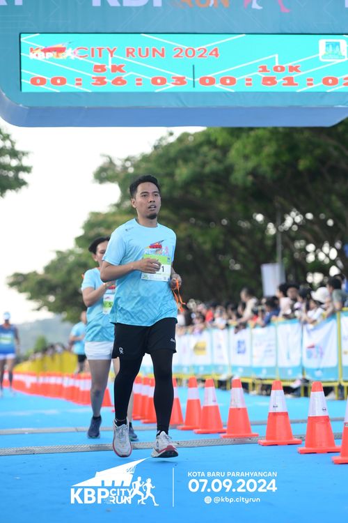 Race photo from KBP City Run 2024