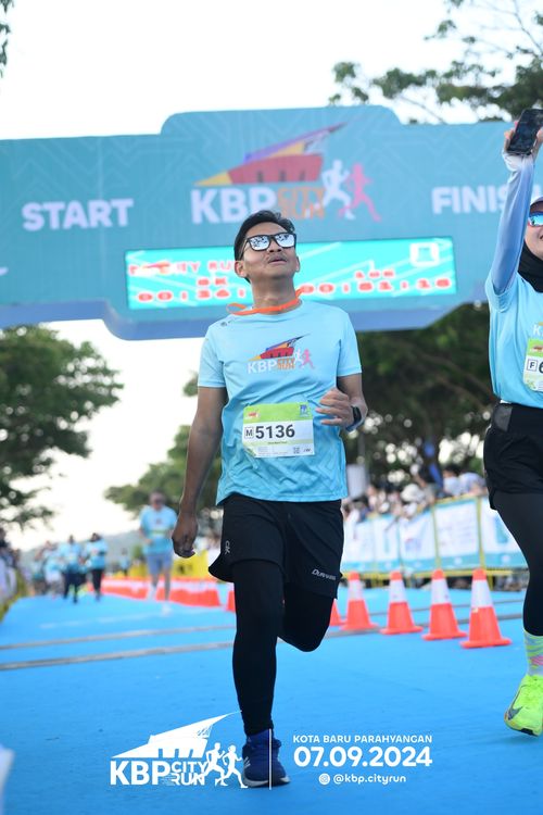 Race photo from KBP City Run 2024